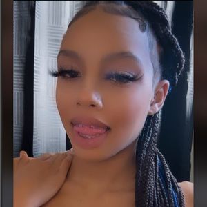 Meet your Posher, Lacey